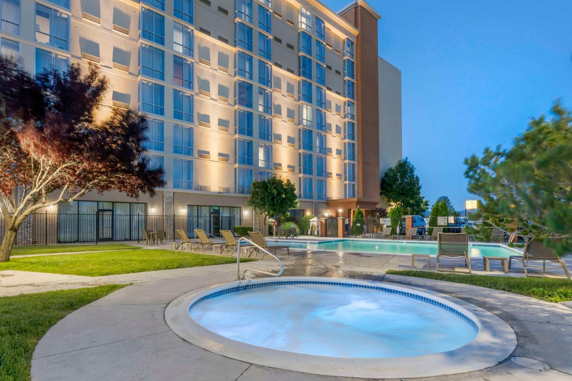 Best Western Plus Sparks-Reno Hotel Екстер'єр фото